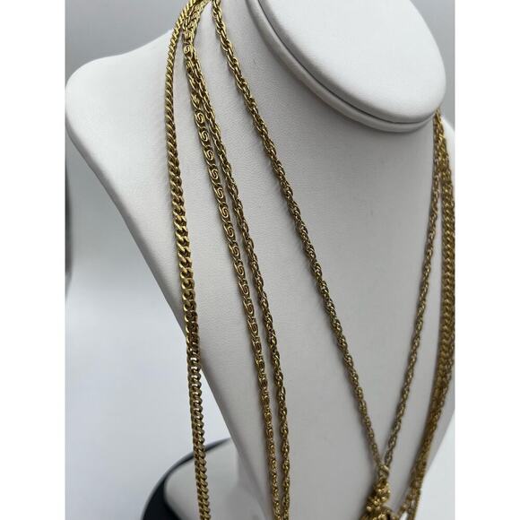 Goldette Vintage Purple Glass Intaglio Cameo Silhouette 3 Strand Chain Necklace - Picture 5 of 16